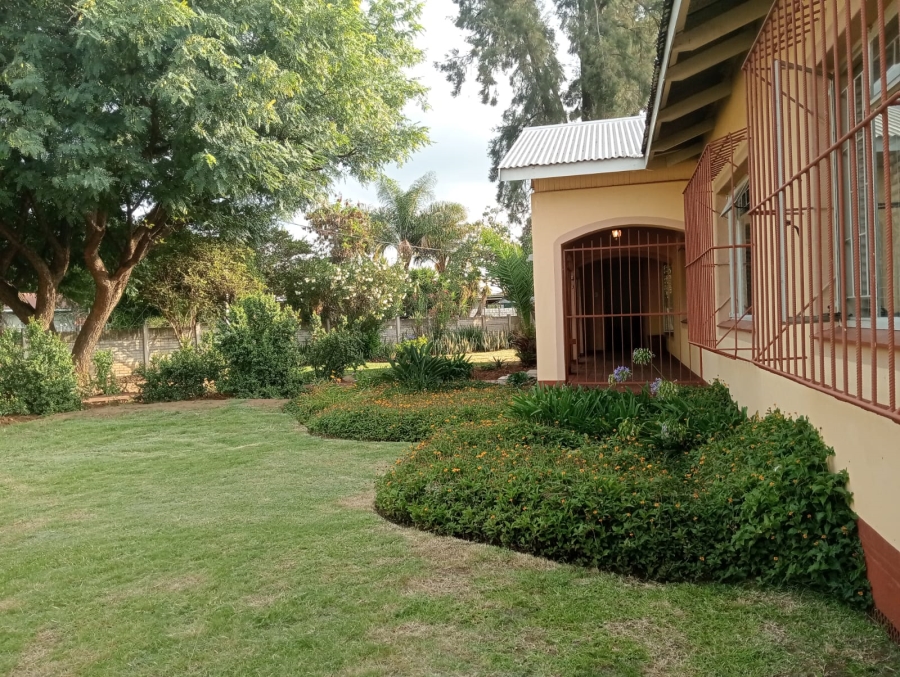 3 Bedroom Property for Sale in Oos Einde North West